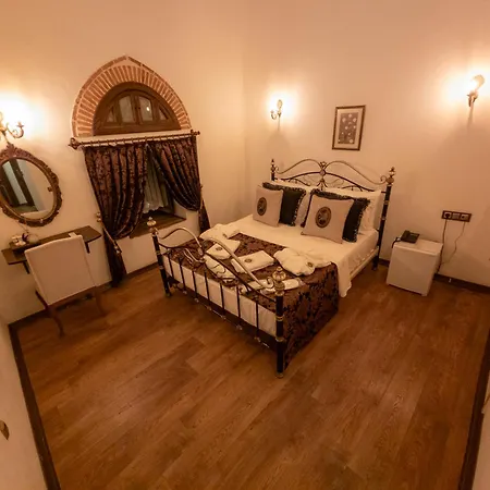 Otel Kervansaray Antique Çeşme