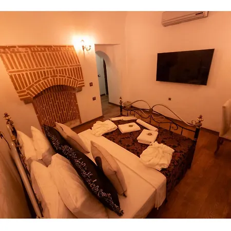 Kervansaray Antique Hotel Çeşme