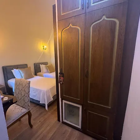 Kervansaray Antique Otel Çeşme